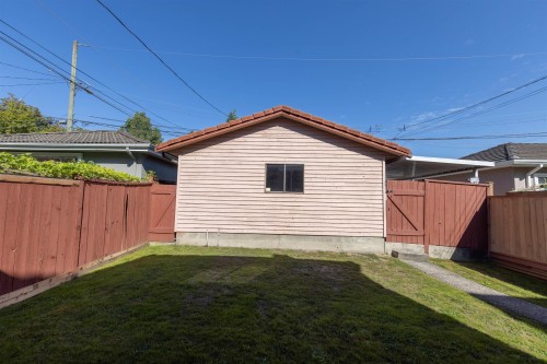 879 62Nd Avenue W, Vancouver, BC 