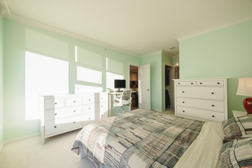 2205-3102 Windsor Gate, Coquitlam, BC 