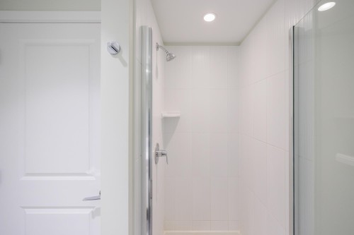 2205-3102 Windsor Gate, Coquitlam, BC 