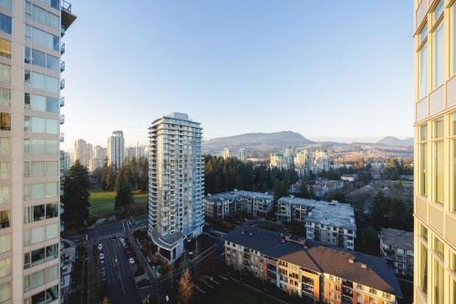 2205-3102 Windsor Gate, Coquitlam, BC 