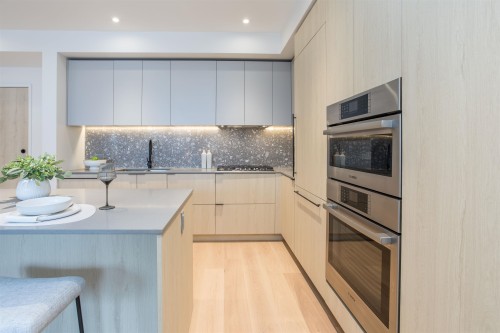 Ph521-2471 St George Street, Vancouver, BC 