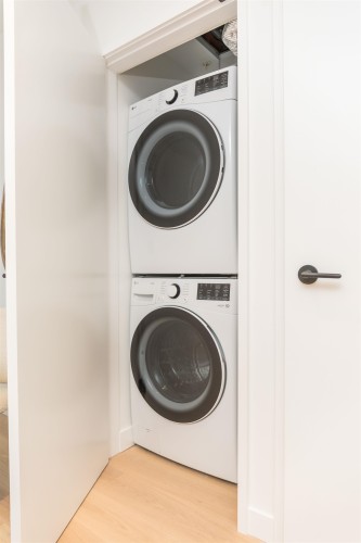 Ph521-2471 St George Street, Vancouver, BC 