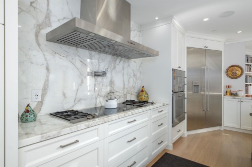 1258 Richards Street, Vancouver, BC 