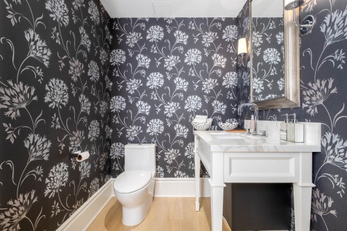 1258 Richards Street, Vancouver, BC 