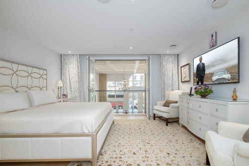 1258 Richards Street, Vancouver, BC 