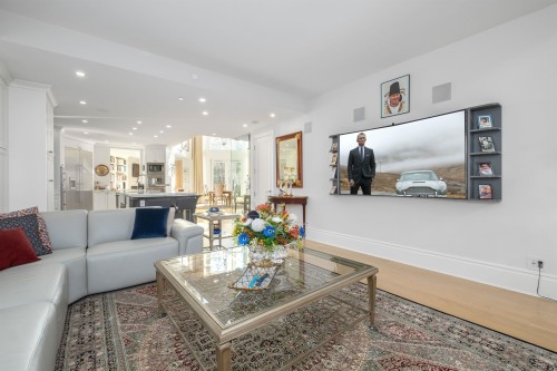 1258 Richards Street, Vancouver, BC 