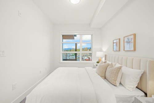 419-4788 Hastings Street, Burnaby, BC 