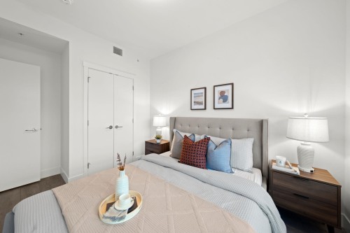 419-4788 Hastings Street, Burnaby, BC 