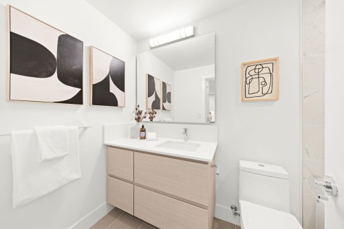 419-4788 Hastings Street, Burnaby, BC 