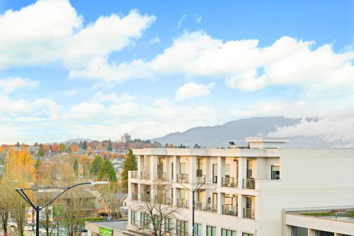 419-4788 Hastings Street, Burnaby, BC 