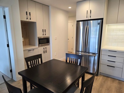 403-3018 St George Street, Port Moody, BC 