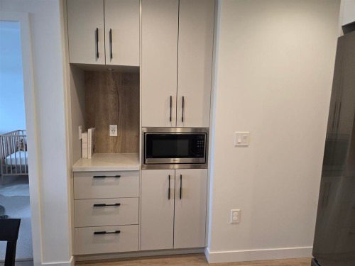 403-3018 St George Street, Port Moody, BC 