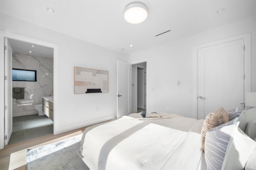 3940 24Th Avenue W, Vancouver, BC 