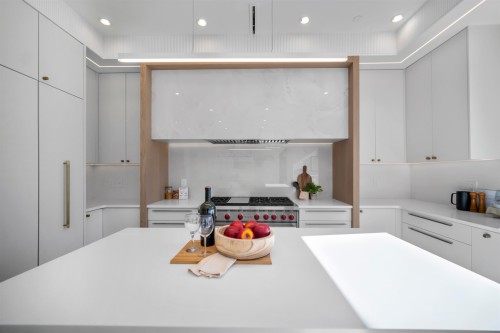 3940 24Th Avenue W, Vancouver, BC 