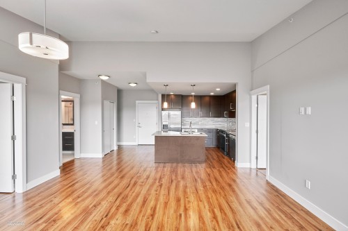 602-2495 Wilson Avenue, Port Coquitlam, BC 