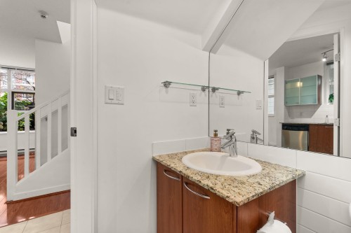 1468 Cedar Cottage Mews, Vancouver, BC 