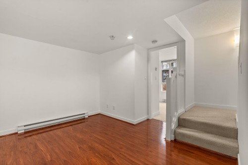 1468 Cedar Cottage Mews, Vancouver, BC 