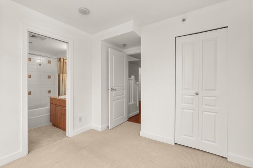 1468 Cedar Cottage Mews, Vancouver, BC 