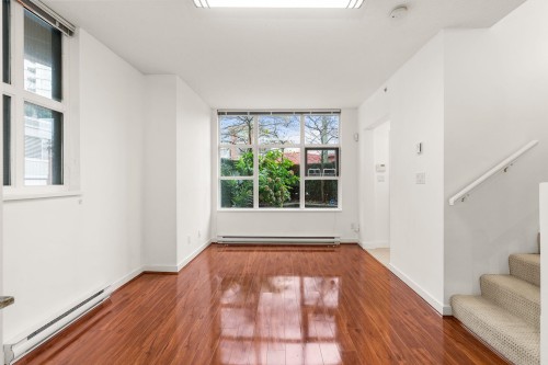 1468 Cedar Cottage Mews, Vancouver, BC 