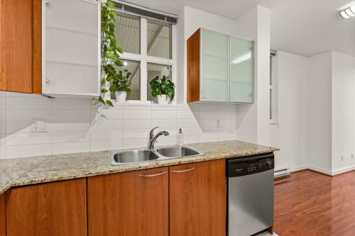 1468 Cedar Cottage Mews, Vancouver, BC 