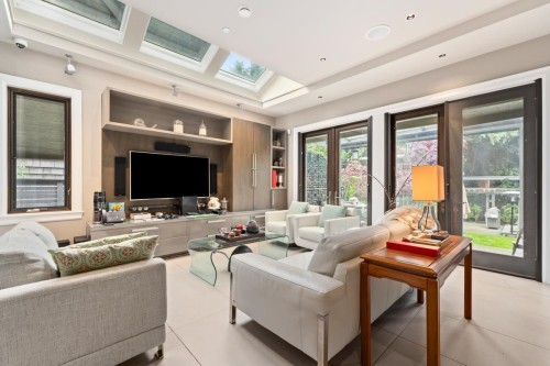 3138 42Nd Avenue W, Vancouver, BC 