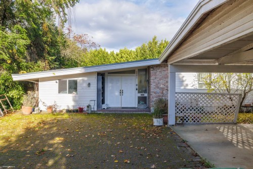 4991 Westminster Highway, Richmond, BC 