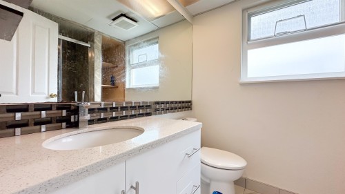 4455 Jerome Place, North Vancouver, BC 