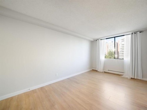 701-7171 Beresford Street, Burnaby, BC 