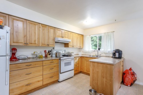 815 Seymour Drive, Coquitlam, BC 