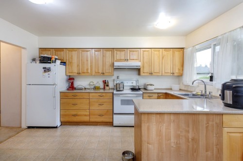 815 Seymour Drive, Coquitlam, BC 