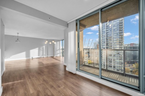 1802-930 Cambie Street, Vancouver, BC 