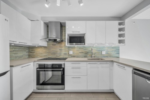 1802-930 Cambie Street, Vancouver, BC 