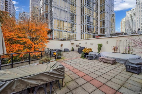 1802-930 Cambie Street, Vancouver, BC 