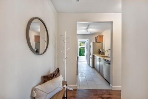 302-3240 St Johns Street, Port Moody, BC 