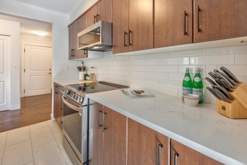 302-3240 St Johns Street, Port Moody, BC 