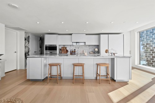 2403-889 Pacific Street, Vancouver, BC 