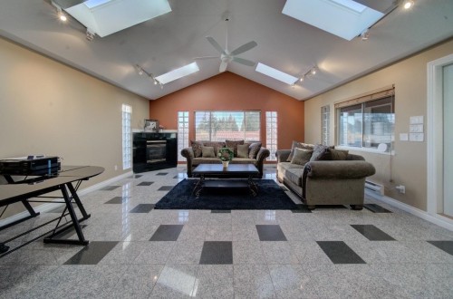 704 Macintosh Street, Coquitlam, BC 