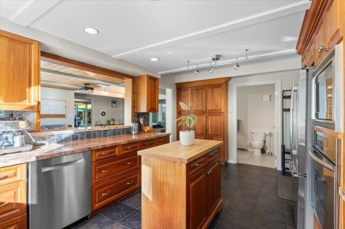 12350 Carlton Street, Maple Ridge, BC 