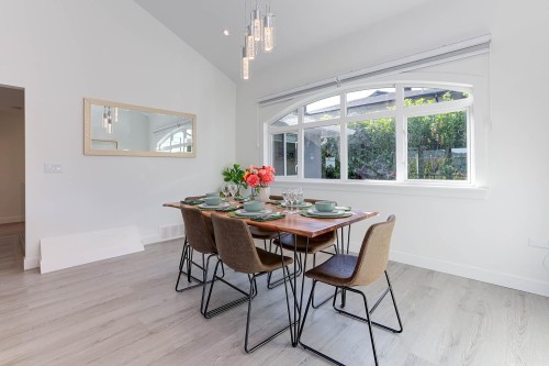 4254 Caddy Road, North Vancouver, BC 