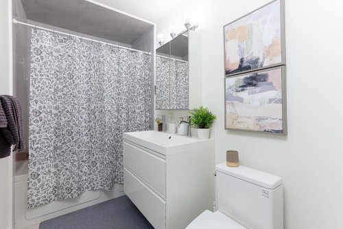 4254 Caddy Road, North Vancouver, BC 