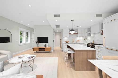 1458 45Th Avenue W, Vancouver, BC 