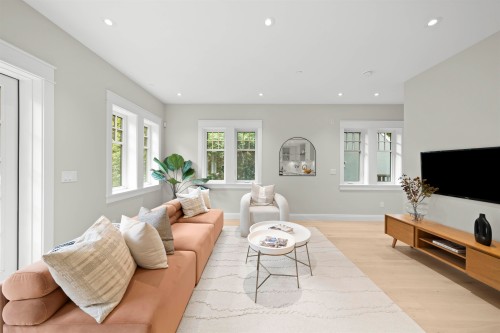 1458 45Th Avenue W, Vancouver, BC 