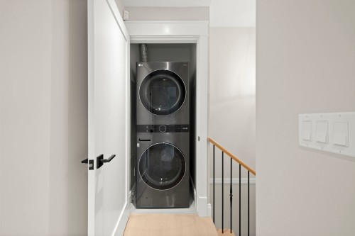 1458 45Th Avenue W, Vancouver, BC 