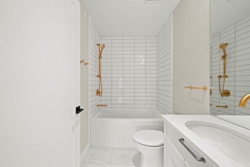 1458 45Th Avenue W, Vancouver, BC 