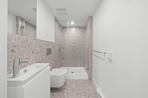 6272 Oak Street, Vancouver, BC 