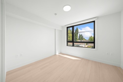 6272 Oak Street, Vancouver, BC 