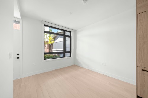 6272 Oak Street, Vancouver, BC 