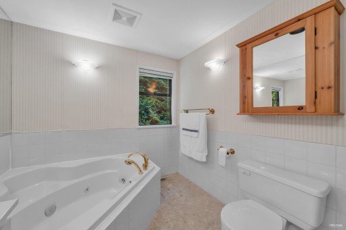 4623 Caulfeild Drive, West Vancouver, BC 