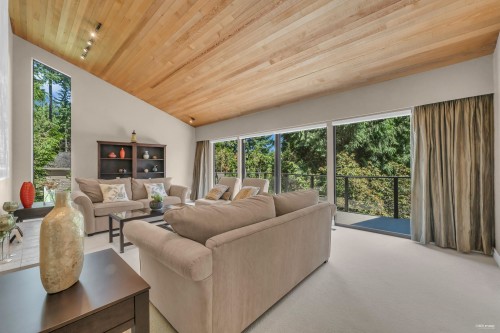 4623 Caulfeild Drive, West Vancouver, BC 