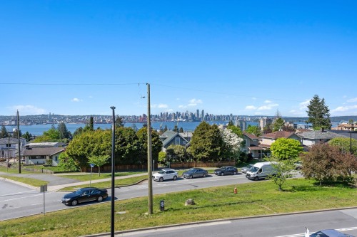 340 Keith Road E, North Vancouver, BC 